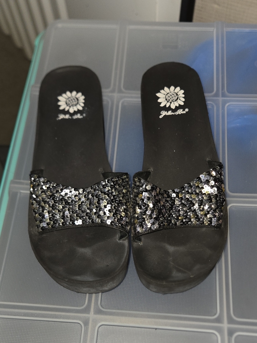 Yellow Box Silver Sequin Slip On Sandals Women's Black Size 8 Beach Resort